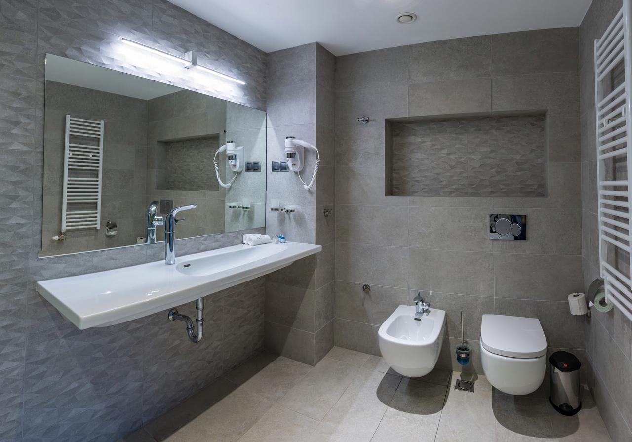 Hotel & Relax Zone Cattleya Krushuna Bagian luar foto